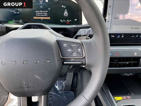 Used 2026 Lexus ES 350e w/ Convenience Package FWD image 23