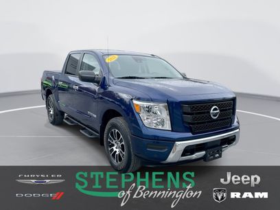 Used 2021 Nissan Titan SV w/ SV Convenience Package