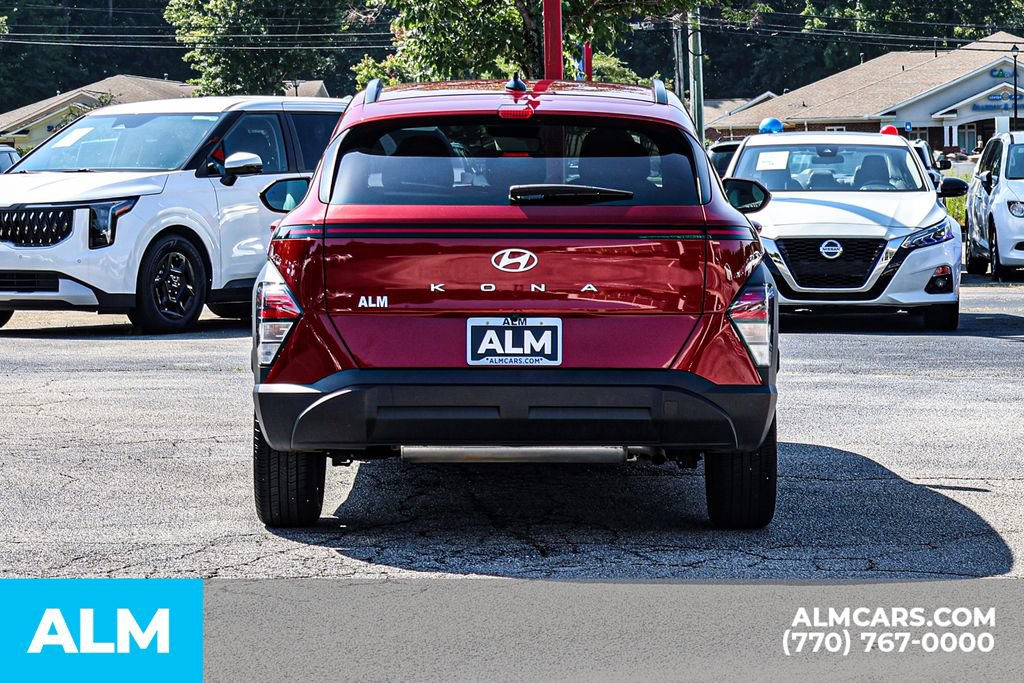 Used 2025 Hyundai Kona SEL FWD image 11