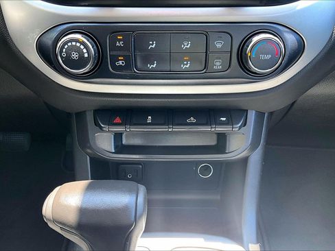 Used 2019 Chevrolet Colorado LT w/ LT Convenience Package RWD image 24