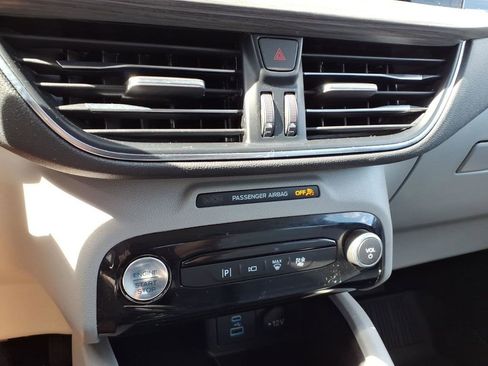 Used 2023 Ford Escape Platinum AWD/4WD image 22