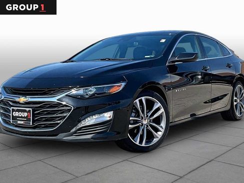Used 2025 Chevrolet Malibu LT FWD image 1