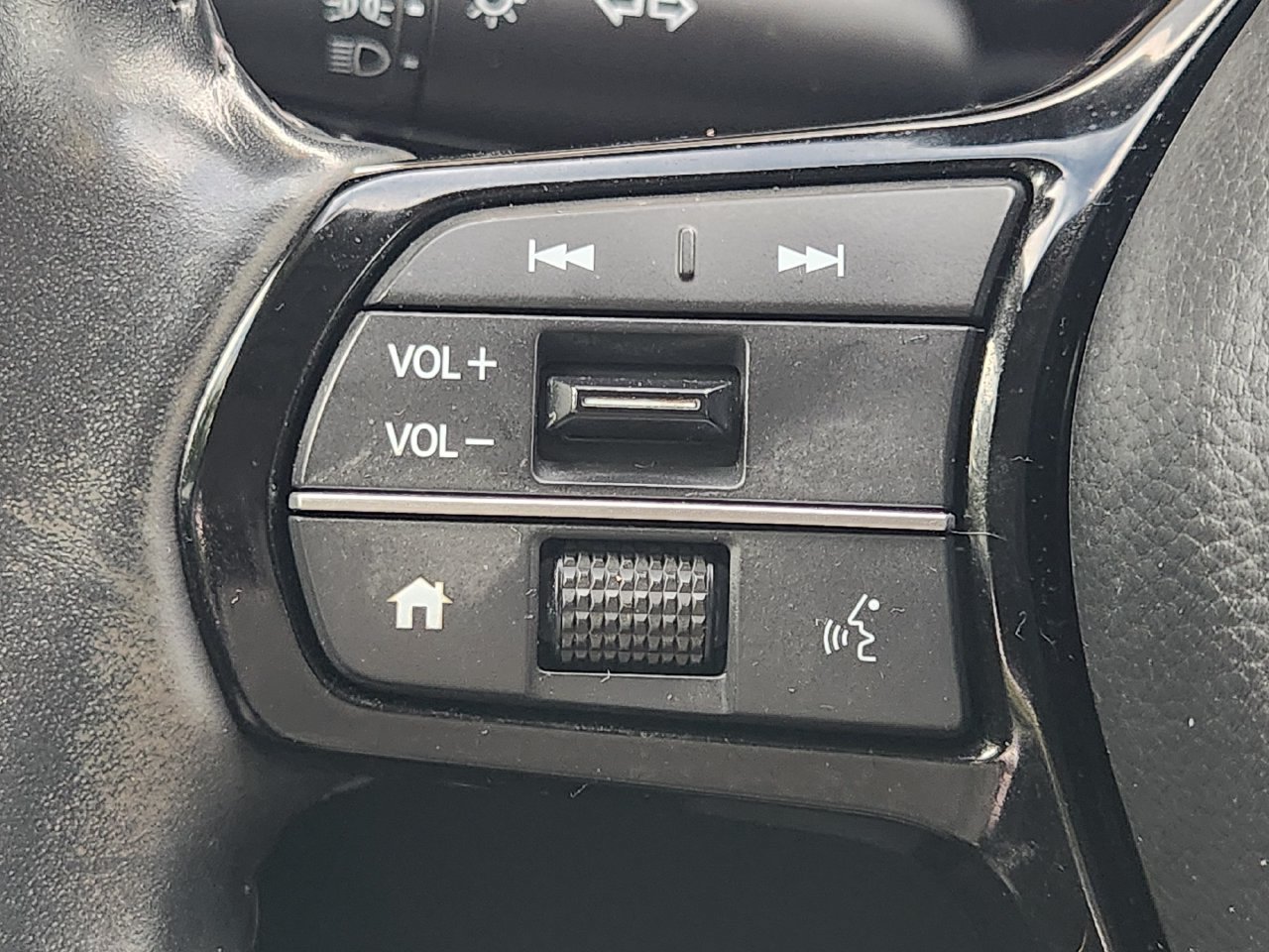 Certified 2024 Honda CR-V EX-L image 27