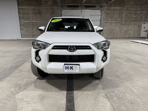 Used 2020 Toyota 4Runner SR5 image 2