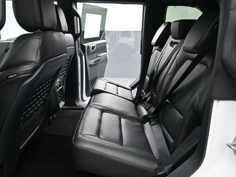 New 2025 Ford Bronco Badlands image 21