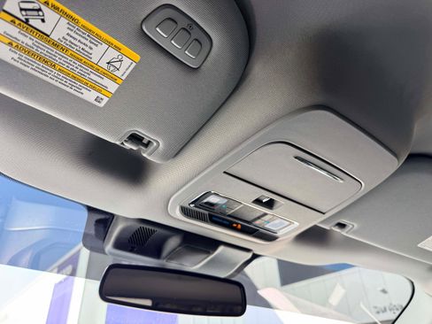 Used 2021 Ford F150 Lariat w/ Max Trailer Tow Package image 22