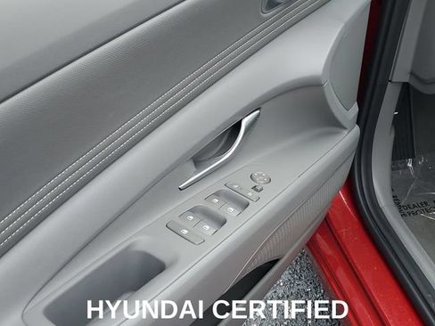 Certified 2025 Hyundai Elantra SEL FWD image 10