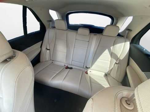 Used 2021 Mercedes-Benz GLE 350 4MATIC image 12