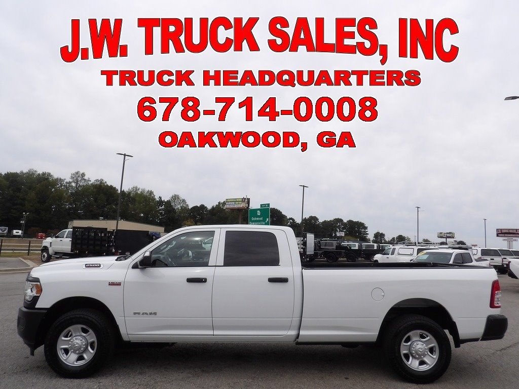Used 2022 RAM 2500 Tradesman RWD image 2