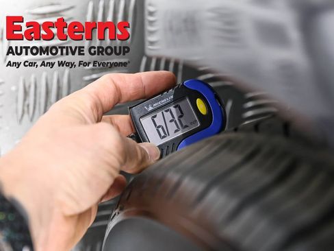 Used 2018 Tesla Model 3 Long Range image 21