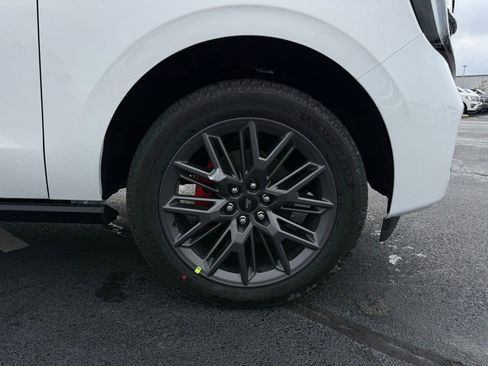 New 2025 Ford Expedition Platinum w/ Stealth Performance Package image 35