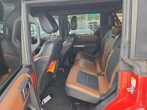 Used 2022 Ford Bronco Outer Banks AWD/4WD image 11