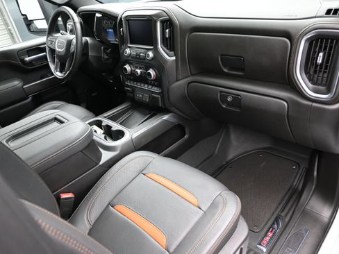 Used 2022 GMC Sierra 2500 AT4 w/ AT4 Preferred Package AWD/4WD image 41