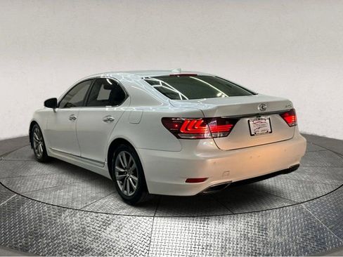 Used 2016 Lexus LS 460 w/ Comfort Package image 6