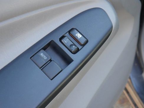 Used 2012 Toyota Tacoma PreRunner image 13