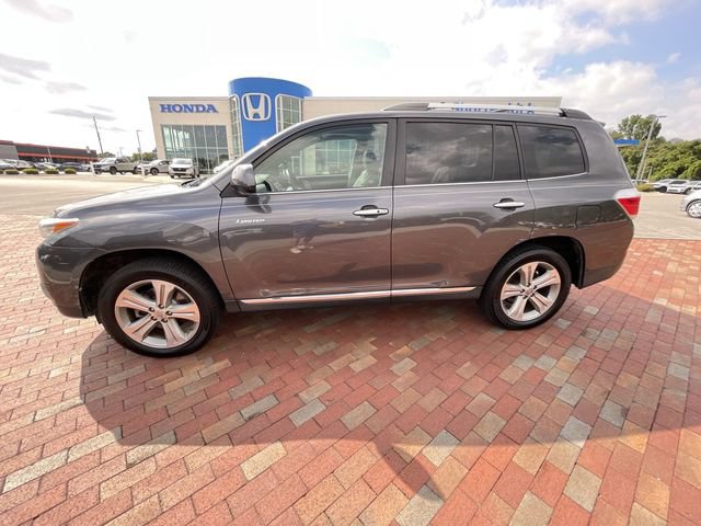 Used 2013 Toyota Highlander Limited FWD image 25