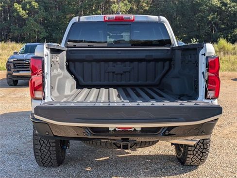 New 2025 Chevrolet Colorado ZR2 w/ Technology Package image 30