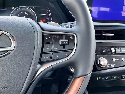 Used 2023 Lexus ES 300h Ultra Luxury w/ Accessory Package (Z1) FWD image 23
