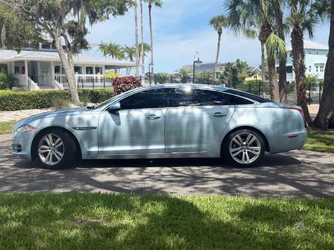 Used 2013 Jaguar XJ L Portfolio RWD image 2