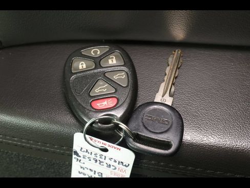 Used 2012 GMC Yukon Denali AWD/4WD image 30