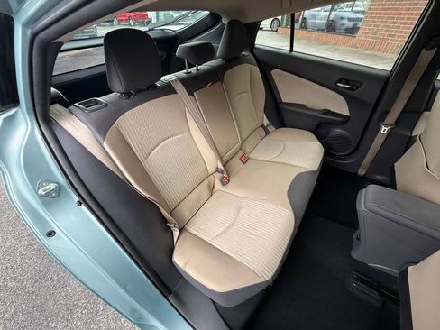 Used 2018 Toyota Prius Two w/ Prius Two Safety Plus Package FWD image 10