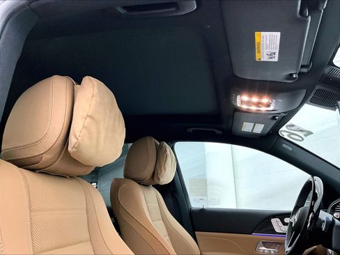 Used 2026 Mercedes-Benz GLS 580 4MATIC image 28