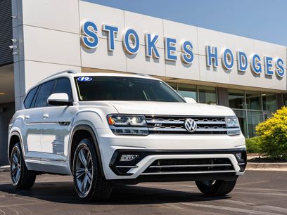 Used 2019 Volkswagen Atlas SE w/ Panoramic Sunroof Package