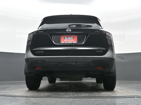 Used 2025 Nissan Kicks S image 28