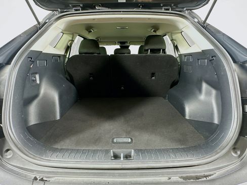 Used 2025 Kia Sportage LX image 28