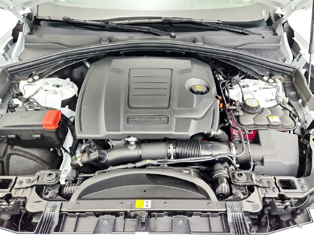 Certified 2026 Jaguar F-PACE R-Dynamic S AWD/4WD image 16