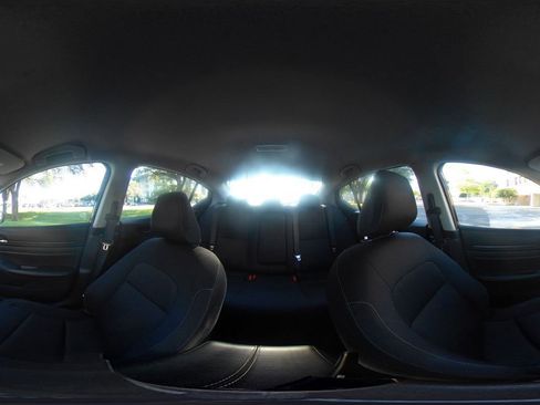 Used 2025 Nissan Altima 2.5 SV FWD image 37