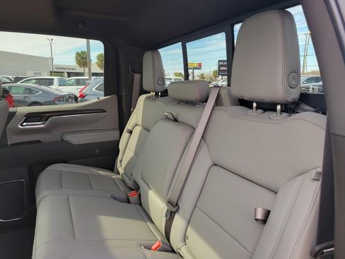 New 2026 GMC Sierra 1500 SLT w/ SLT Premium Plus Package RWD image 27