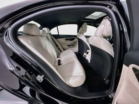 Used 2025 Mercedes-Benz C 300 Sedan image 28