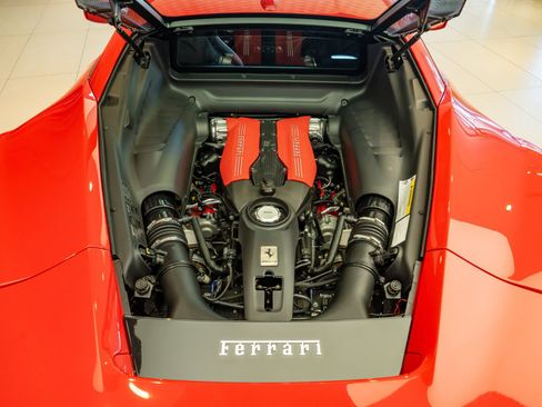 Used 2019 Ferrari 488 GTB RWD image 24