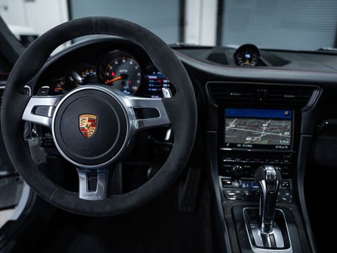 Used 2016 Porsche 911 GT3 RWD image 44