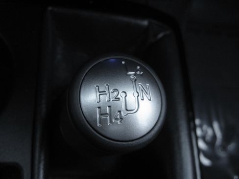 Used 2024 Toyota 4Runner TRD Off-Road Premium image 18