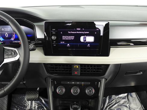 Certified 2025 Volkswagen Taos S FWD image 25