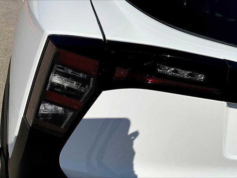 New 2026 Nissan Kicks SV image 12