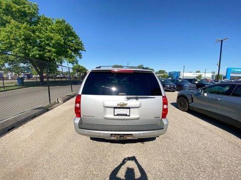Used 2011 Chevrolet Tahoe LT w/ Luxury Package AWD/4WD image 9