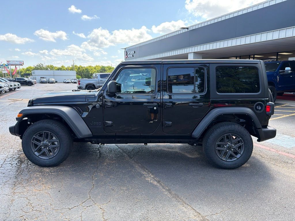 Used 2024 Jeep Wrangler Unlimited Sport AWD/4WD image 10