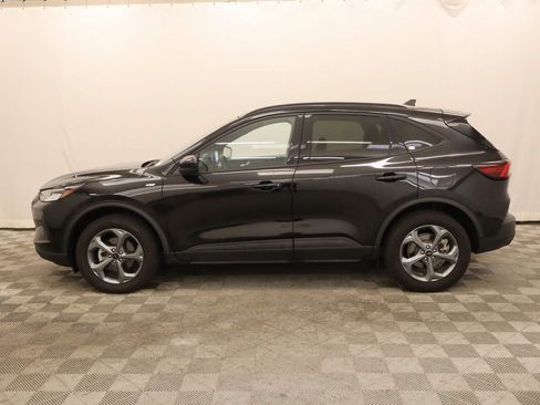 Used 2025 Ford Escape ST-Line Select AWD/4WD image 2