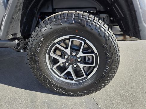 New 2026 Jeep Gladiator Rubicon image 37