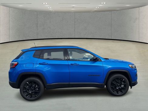 New 2026 Jeep Compass Latitude w/ Quick Order Package 29K AWD/4WD image 4
