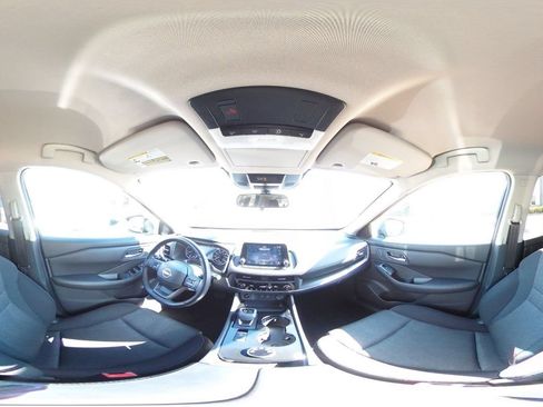 Used 2025 Nissan Rogue SV AWD/4WD image 43