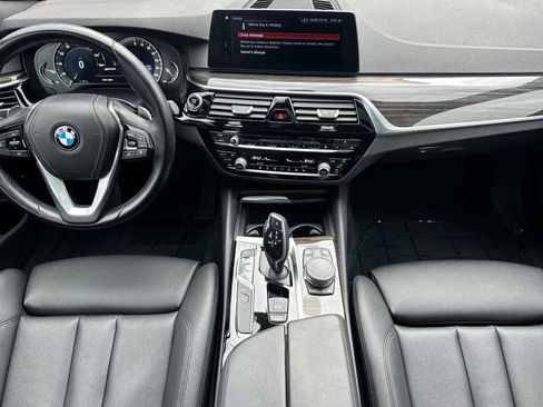 Used 2018 BMW 530e image 3