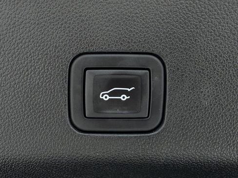 Used 2023 GMC Yukon Denali w/ Max Trailering Package image 33