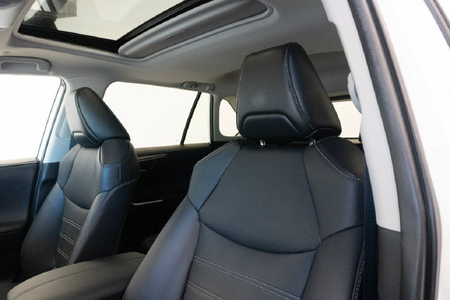 Used 2023 Toyota RAV4 Limited AWD/4WD image 8
