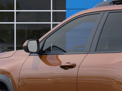 New 2027 Chevrolet Equinox ACTIV FWD image 13
