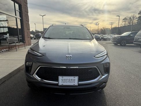 Used 2024 Buick Encore GX Sport Touring w/ Comfort Package image 9