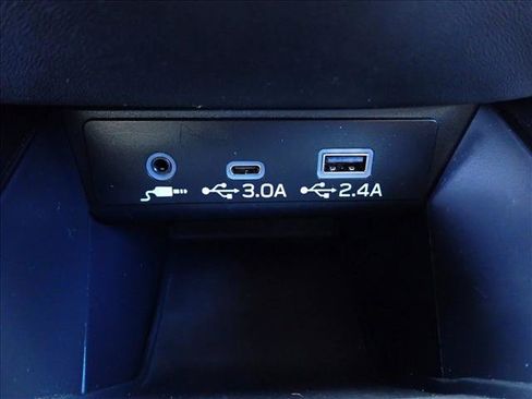 Used 2025 Subaru Outback Premium AWD/4WD image 22